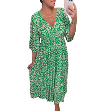 Laden Sie das Bild in den Galerie-Viewer, Kleid mit weiten Ärmeln und V-Ausschnitt