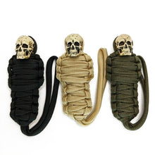 Laden Sie das Bild in den Galerie-Viewer, Paracord Mumie Messing Totenkopf Schlüsselanhänger