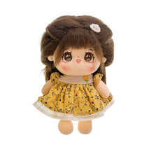 Laden Sie das Bild in den Galerie-Viewer, Plüschpuppe mit wechselbarer Kleidung