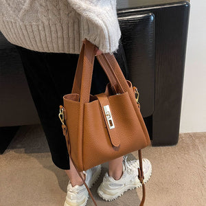 Ledereimer-Tasche