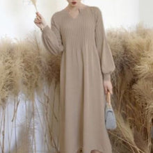 Laden Sie das Bild in den Galerie-Viewer, Lockeres Pulloverkleid mit Laternenärmeln