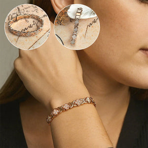 Elegantes Blumenarmband aus Kupfer