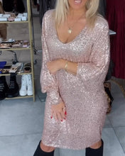 Laden Sie das Bild in den Galerie-Viewer, Paillettenkleid mit Fledermausärmeln, tiefem V-Ausschnitt