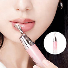 Laden Sie das Bild in den Galerie-Viewer, Brightening Moisturizing Lippenbalsam-Essenz