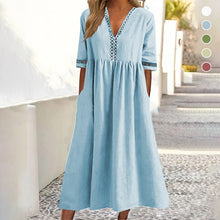 Laden Sie das Bild in den Galerie-Viewer, Taillenbetontes Spitzenkleid mit V-Ausschnitt