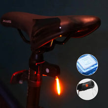 Laden Sie das Bild in den Galerie-Viewer, LED-Fahrradrücklicht