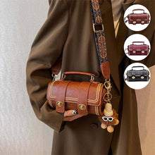 Laden Sie das Bild in den Galerie-Viewer, Mini Boston Bucket Bag mit Schulterriemen