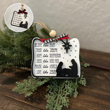 Laden Sie das Bild in den Galerie-Viewer, Hübsches Bücherregal als Christbaumschmuck