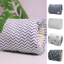 Laden Sie das Bild in den Galerie-Viewer, Weiches und bequemes Stillkissen