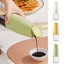 Laden Sie das Bild in den Galerie-Viewer, Selbstöffnende und -schließende Ölkannen