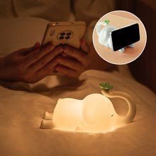 Laden Sie das Bild in den Galerie-Viewer, Süße elefantenförmige Nachtlampe