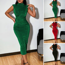 Laden Sie das Bild in den Galerie-Viewer, Langes, ärmelloses, plissiertes Kleid mit halbem Rollkragen