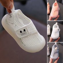 Laden Sie das Bild in den Galerie-Viewer, Non-Slip Baby Mesh Shoes