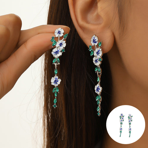 Blaue Blumenkettenohrringe