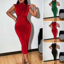 Laden Sie das Bild in den Galerie-Viewer, Langes, ärmelloses, plissiertes Kleid mit halbem Rollkragen