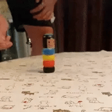 Laden Sie das Bild in den Galerie-Viewer, Unzerbrechliches magisches Holzspielzeug