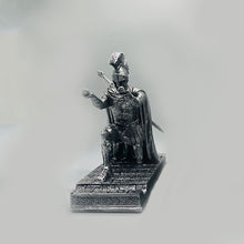 Laden Sie das Bild in den Galerie-Viewer, Griechischer Kommandant Statue Schreibtisch Ornamente Stifthalter