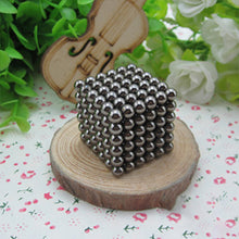 Laden Sie das Bild in den Galerie-Viewer, Mehrfarbige Magnetkugeln