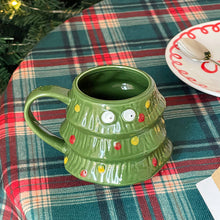 Laden Sie das Bild in den Galerie-Viewer, Tasse im Weihnachtsstil