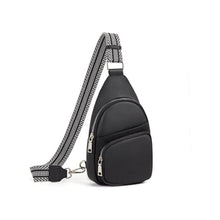 Laden Sie das Bild in den Galerie-Viewer, Brusttasche aus Kunstleder