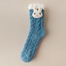 Laden Sie das Bild in den Galerie-Viewer, Flauschige Weihnachtssocken