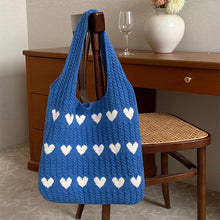 Laden Sie das Bild in den Galerie-Viewer, Herz-Schulter-Stricktasche