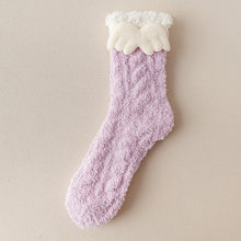 Laden Sie das Bild in den Galerie-Viewer, Flauschige Weihnachtssocken
