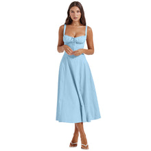 Laden Sie das Bild in den Galerie-Viewer, Trägerkleid mit tiefem Rückenausschnitt