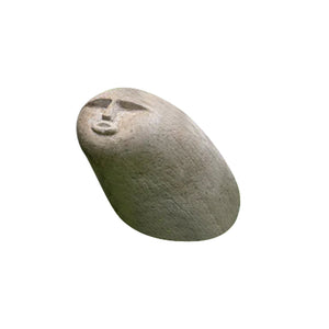 Steinschnitzerei Gesicht Figurine