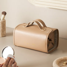 Laden Sie das Bild in den Galerie-Viewer, Tragbare Kosmetiktasche