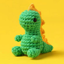 Laden Sie das Bild in den Galerie-Viewer, Bunte gehäkelte Dinosaurier