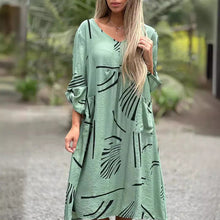 Laden Sie das Bild in den Galerie-Viewer, Kleid mit V-Ausschnitt aus Baumwolle und Leinen