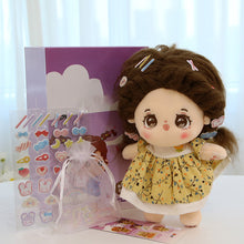 Laden Sie das Bild in den Galerie-Viewer, Plüschpuppe mit wechselbarer Kleidung