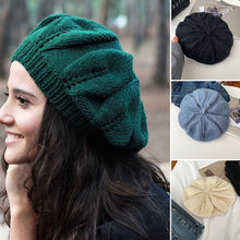 Laden Sie das Bild in den Galerie-Viewer, Handgestrickte Kürbismütze