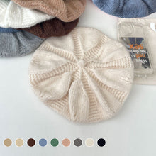 Laden Sie das Bild in den Galerie-Viewer, Handgestrickte Kürbismütze