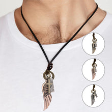 Laden Sie das Bild in den Galerie-Viewer, Personalisierte Halskette mit Engelsflügeln