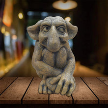 Laden Sie das Bild in den Galerie-Viewer, Kreative lustige Kobold-Ornamente aus Harz