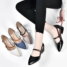 Laden Sie das Bild in den Galerie-Viewer, Sandalen mit spitzer Zehenpartie und niedrigem Absatz