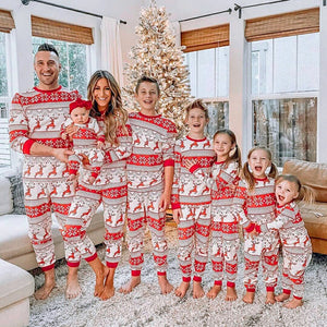 Roter Elch-Weihnachtsfamilien-Pyjama