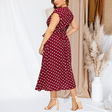 Laden Sie das Bild in den Galerie-Viewer, Gepunktetes Schnürkleid Mit V-Ausschnitt
