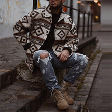 Laden Sie das Bild in den Galerie-Viewer, Reversjacke mit geometrischem Muster