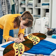 Laden Sie das Bild in den Galerie-Viewer, Magisches Handgemachtes Nählineal