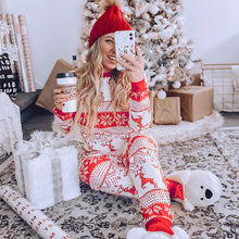 Laden Sie das Bild in den Galerie-Viewer, Roter Elch-Weihnachtsfamilien-Pyjama