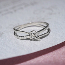 Laden Sie das Bild in den Galerie-Viewer, Einfacher Doppelter Herzring für Damen