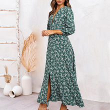 Laden Sie das Bild in den Galerie-Viewer, Vintage geblümtes langärmliges Kleid mit Knopf