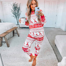 Laden Sie das Bild in den Galerie-Viewer, Roter Elch-Weihnachtsfamilien-Pyjama