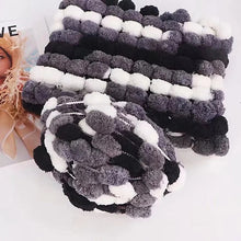 Laden Sie das Bild in den Galerie-Viewer, Winter DIY geflochtenes grobes Perlengarn