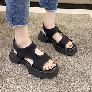 Neue Einfarbige Sommersandalen Mit Dicker Sohle