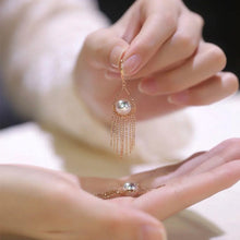 Laden Sie das Bild in den Galerie-Viewer, Perle Fransen Ohrringe