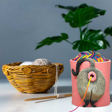 Laden Sie das Bild in den Galerie-Viewer, Katze Hintern Wollaufbewahrungsornament